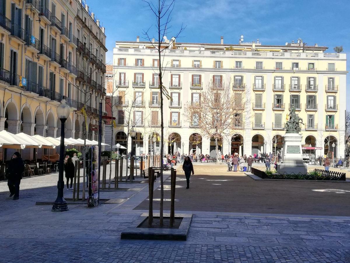 Fantastico Apartamento A 100 M Del Centro Leilighet Girona Eksteriør bilde